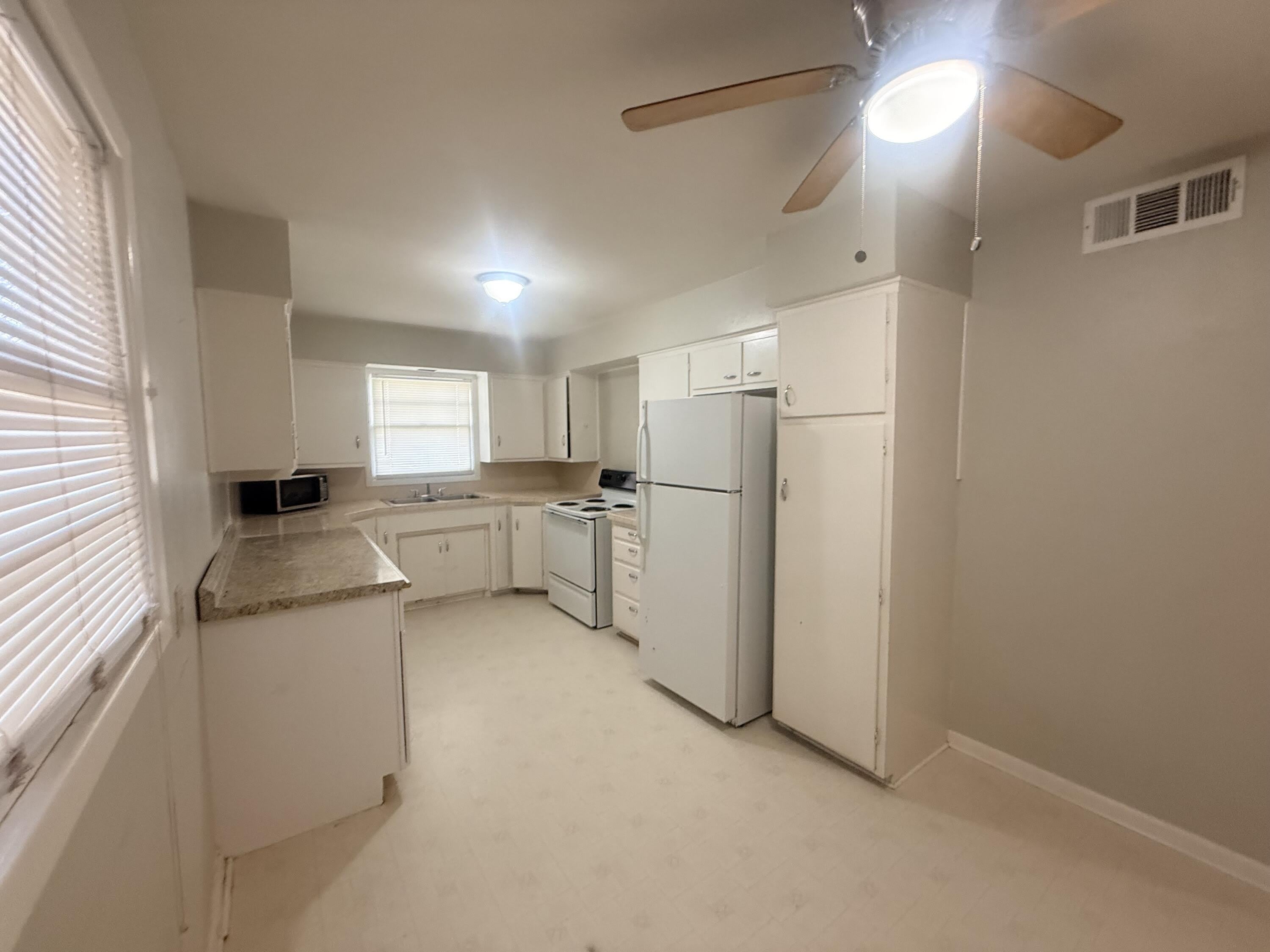 2521 40Th Street – photo 3