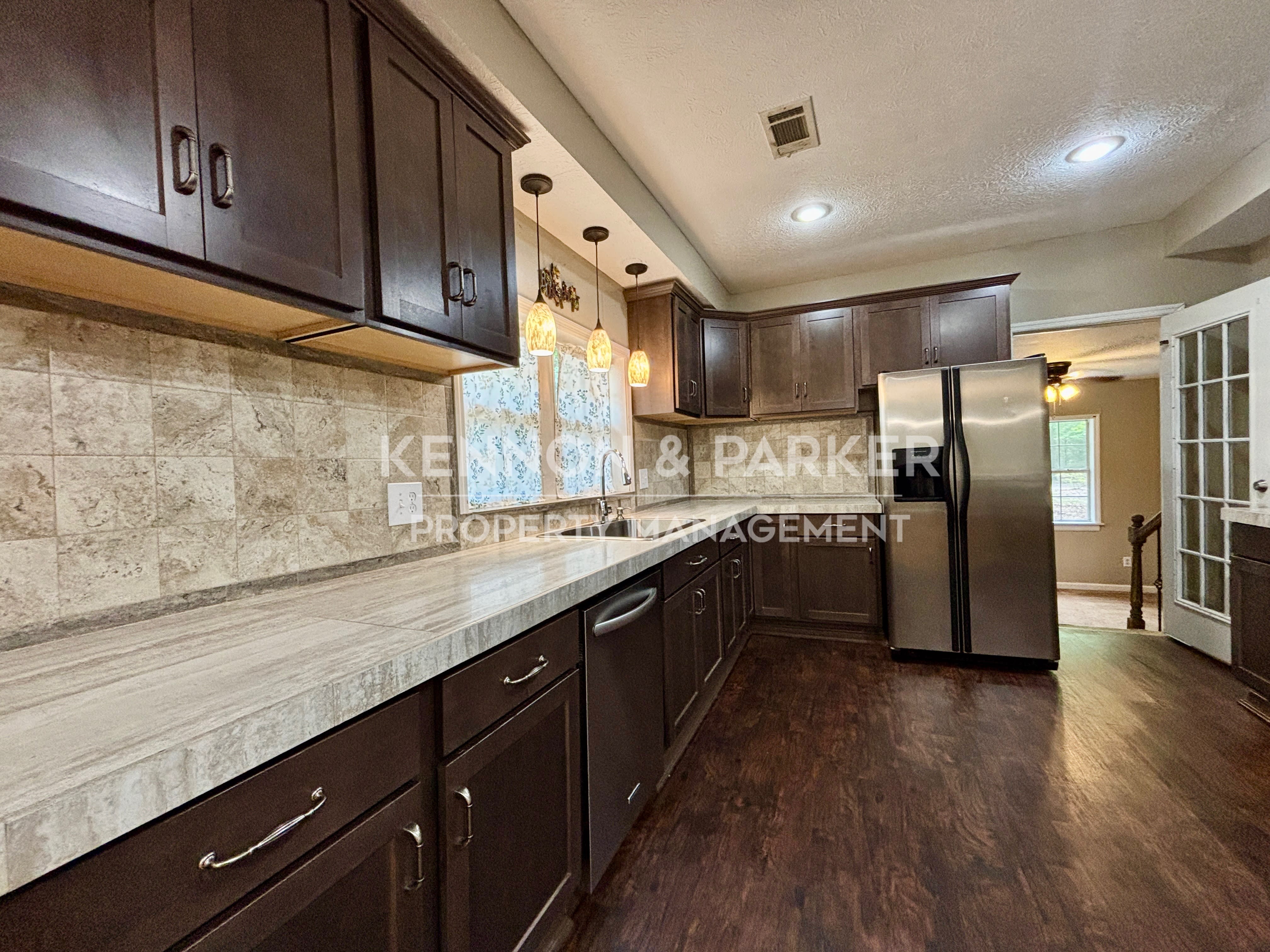 503 Lake Condy Rd – photo 3