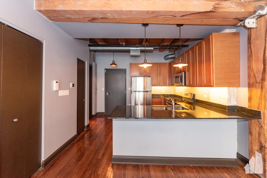 106 N Aberdeen St – photo 3