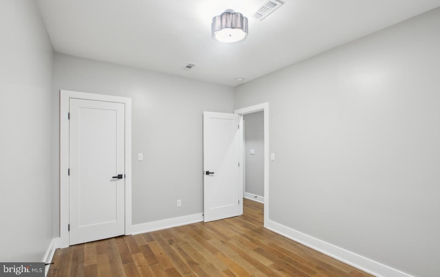 1703 W VIRGINIA Avenue NE – photo 5