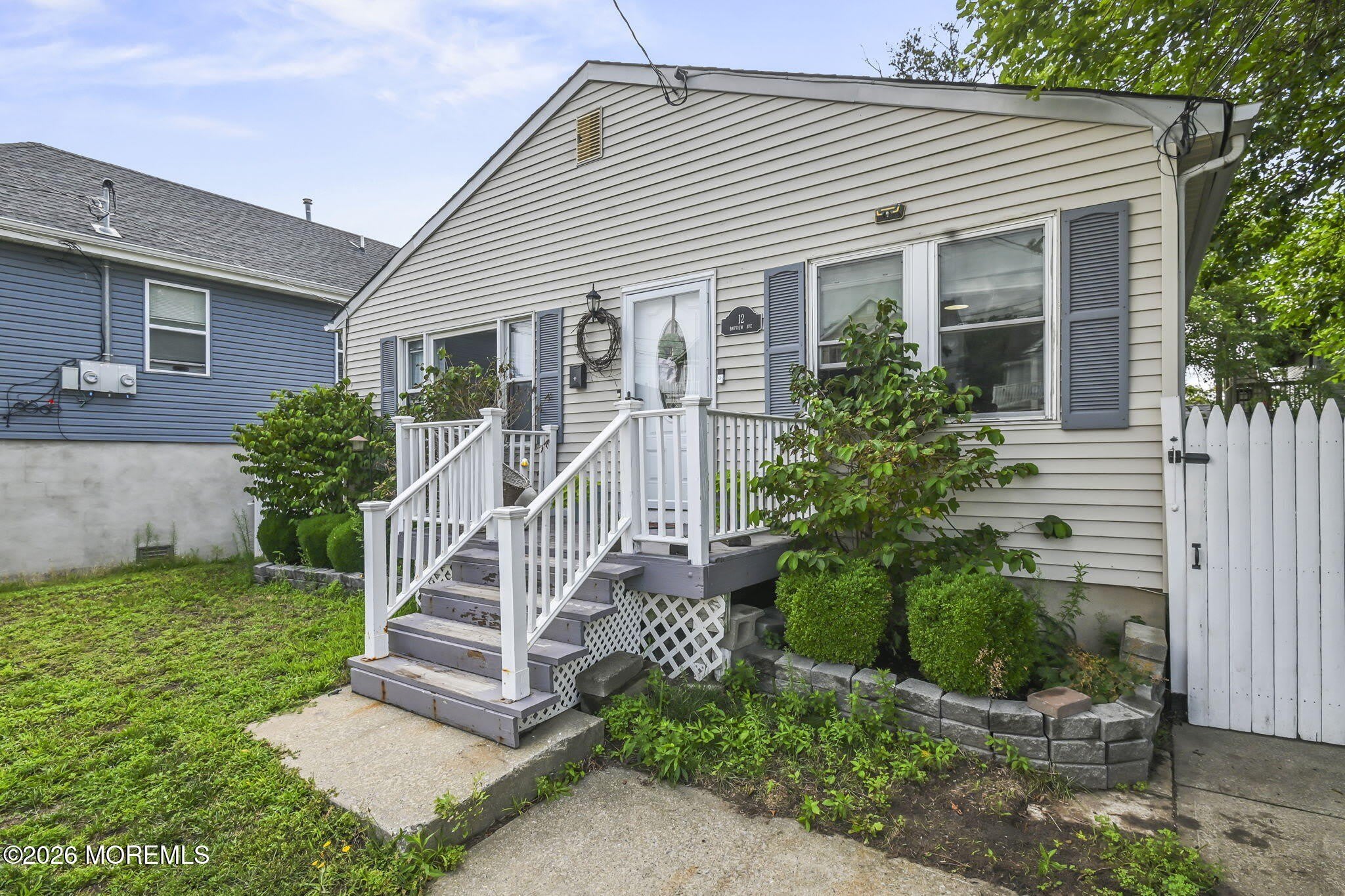 12 Bayview Avenue – photo 2