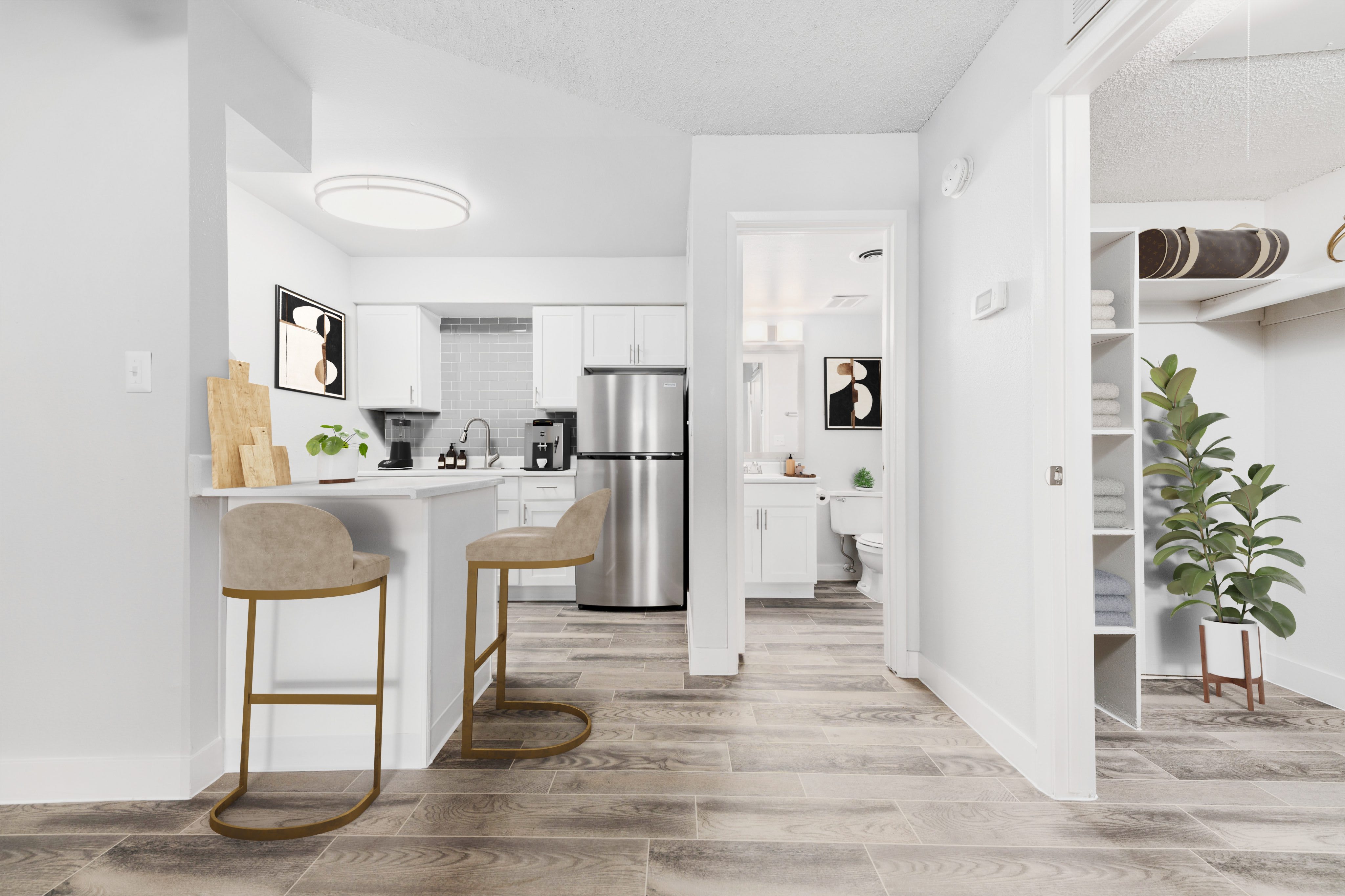 The Enclave Apartment Homes – photo 2