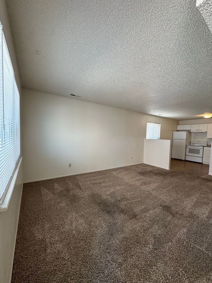 Cute 2 Bedroom Apartment for Rent on Provincial Drive – photo 2