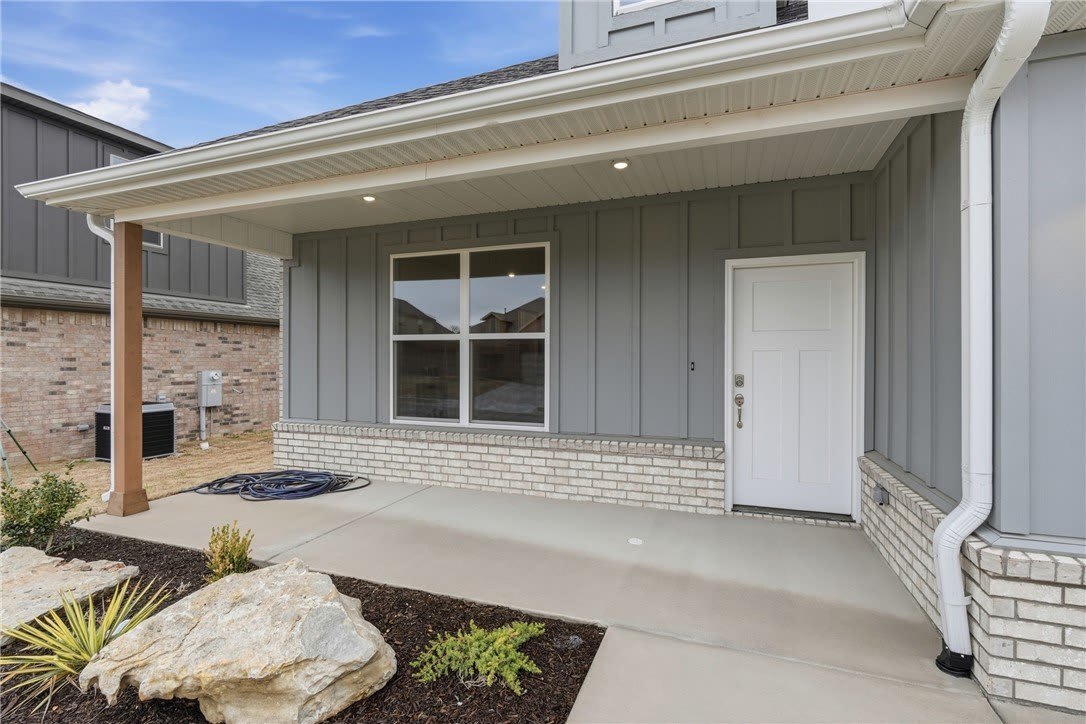 2306 N Presley Street – photo 3