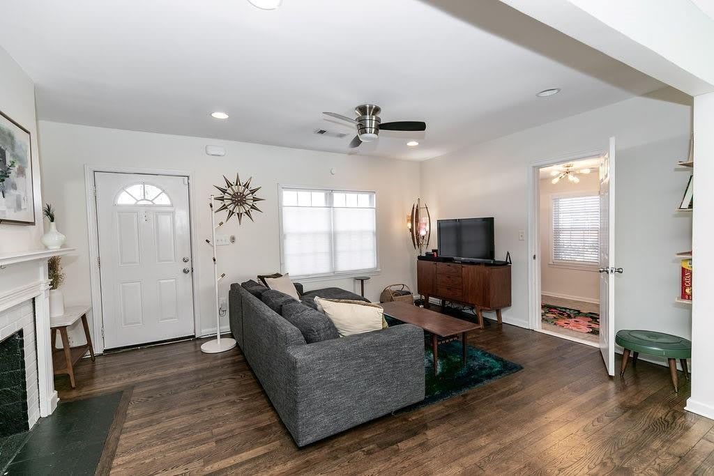 518 Erin Avenue SW – photo 3