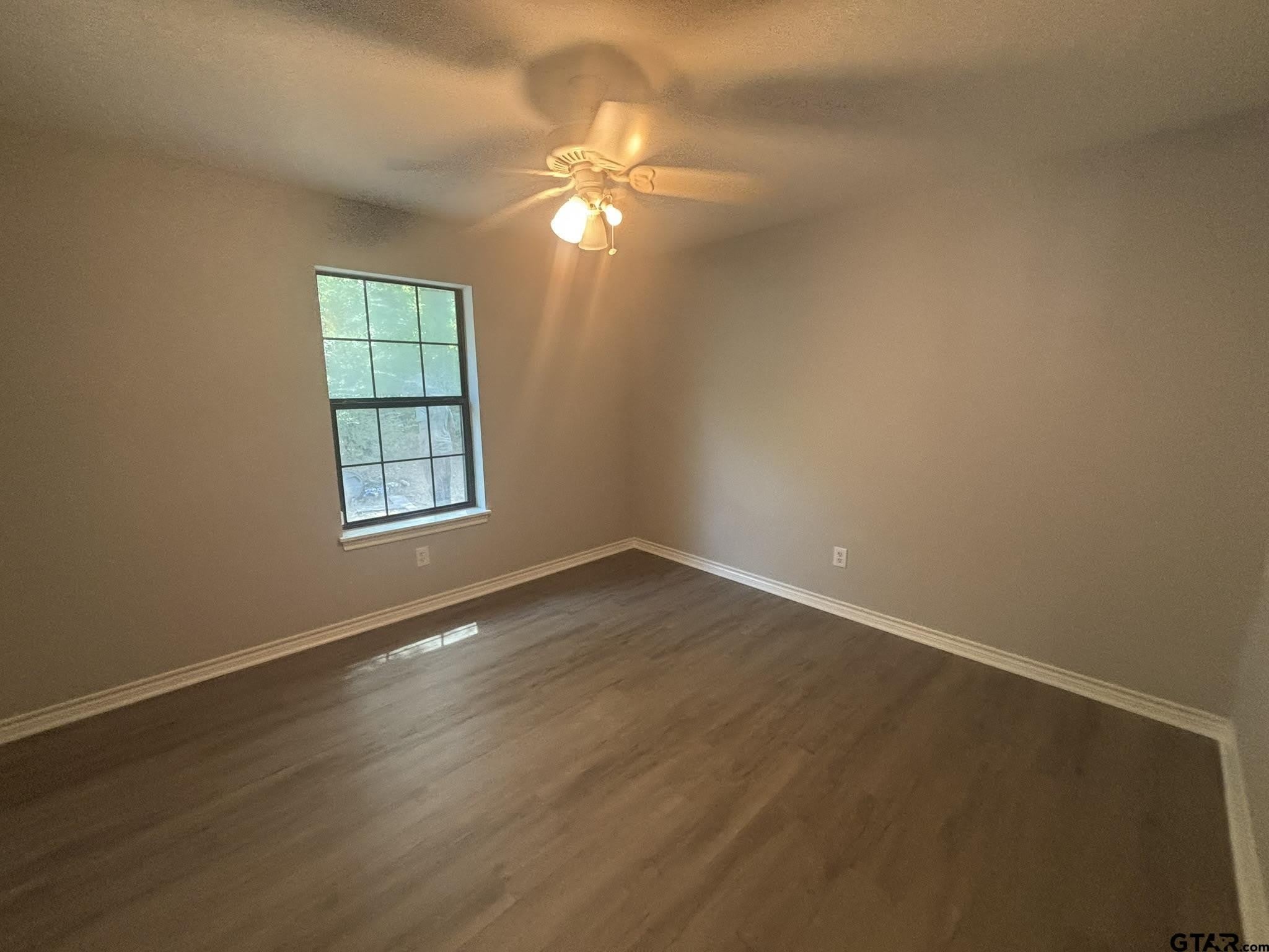312 E Eddy – photo 4