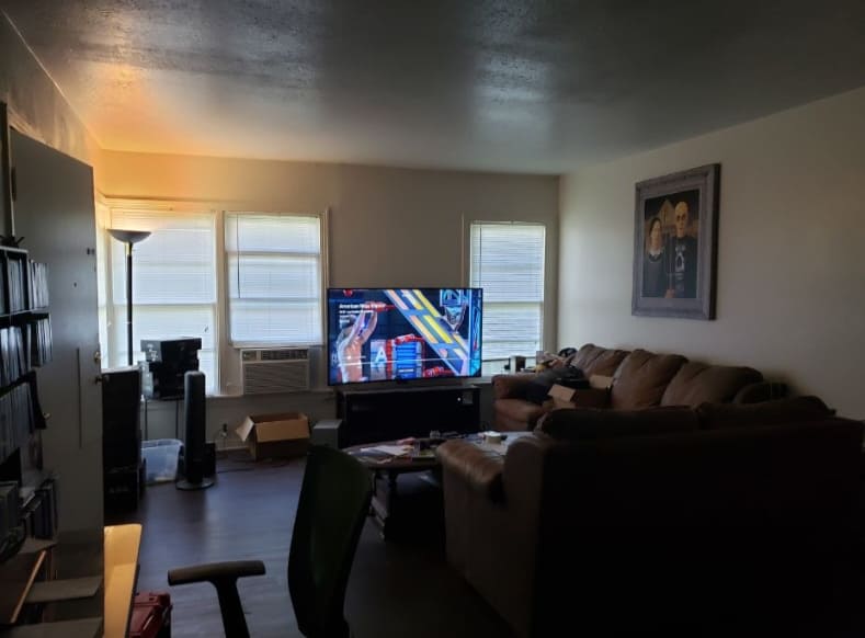 1306 N Travis St – photo 2