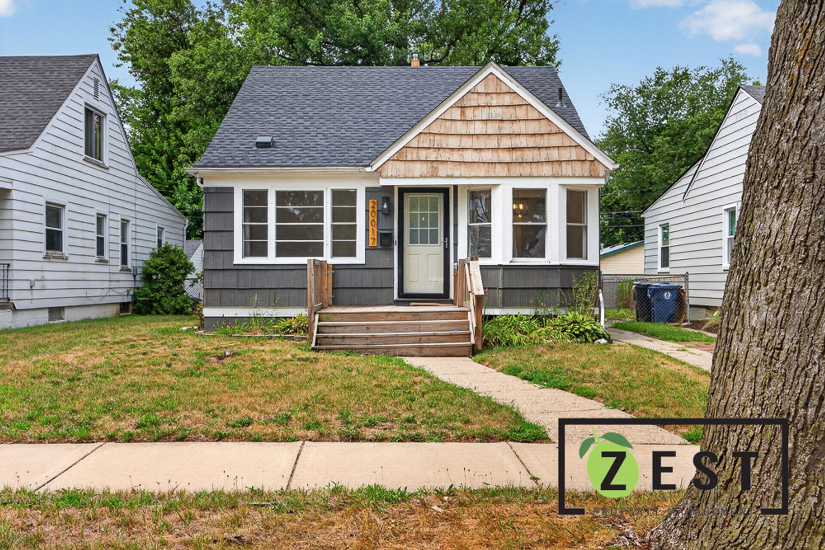 CHARMING 3 BEDROOM-1 BATH HOME IN REDFORD – photo 1
