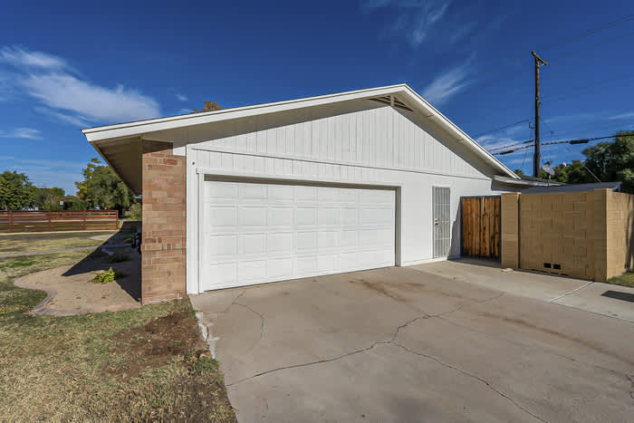 5201 North 18th Place – photo 5