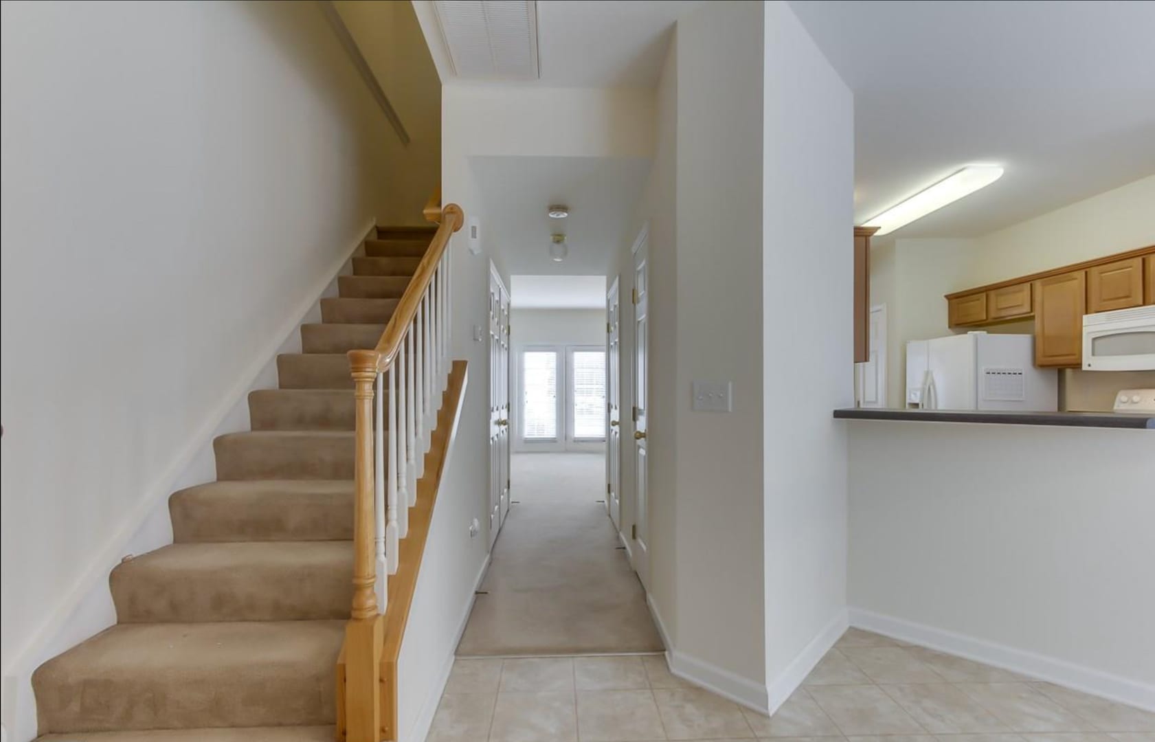Beautiful 2 2 5 Townhome In Mauldin – photo 3