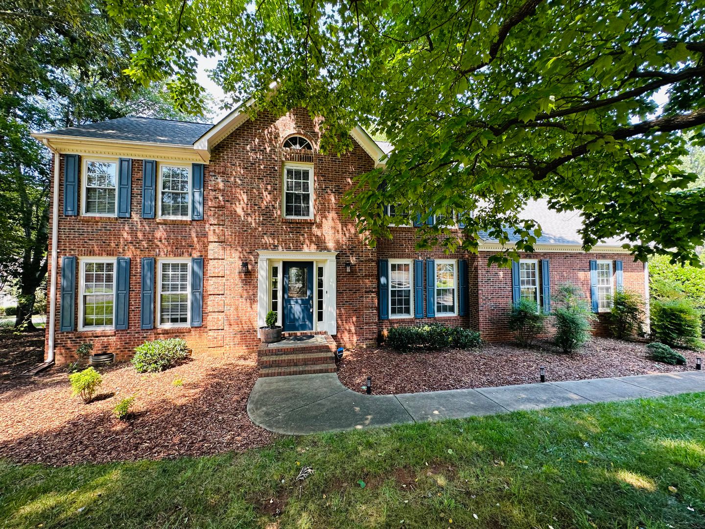 4919 Sarah Hall Ln – photo 1