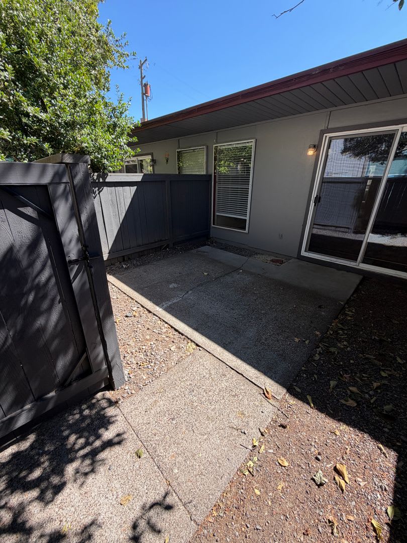 (690) Circle Court – photo 5