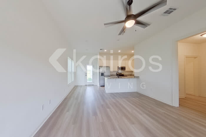 215 Peppercorn Way – photo 4