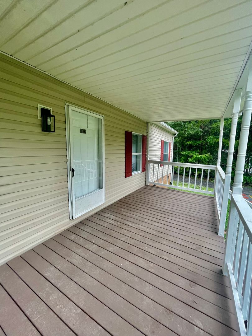 Discover this 4-bedroom, 2-bath home in Claremont, NC – photo 3