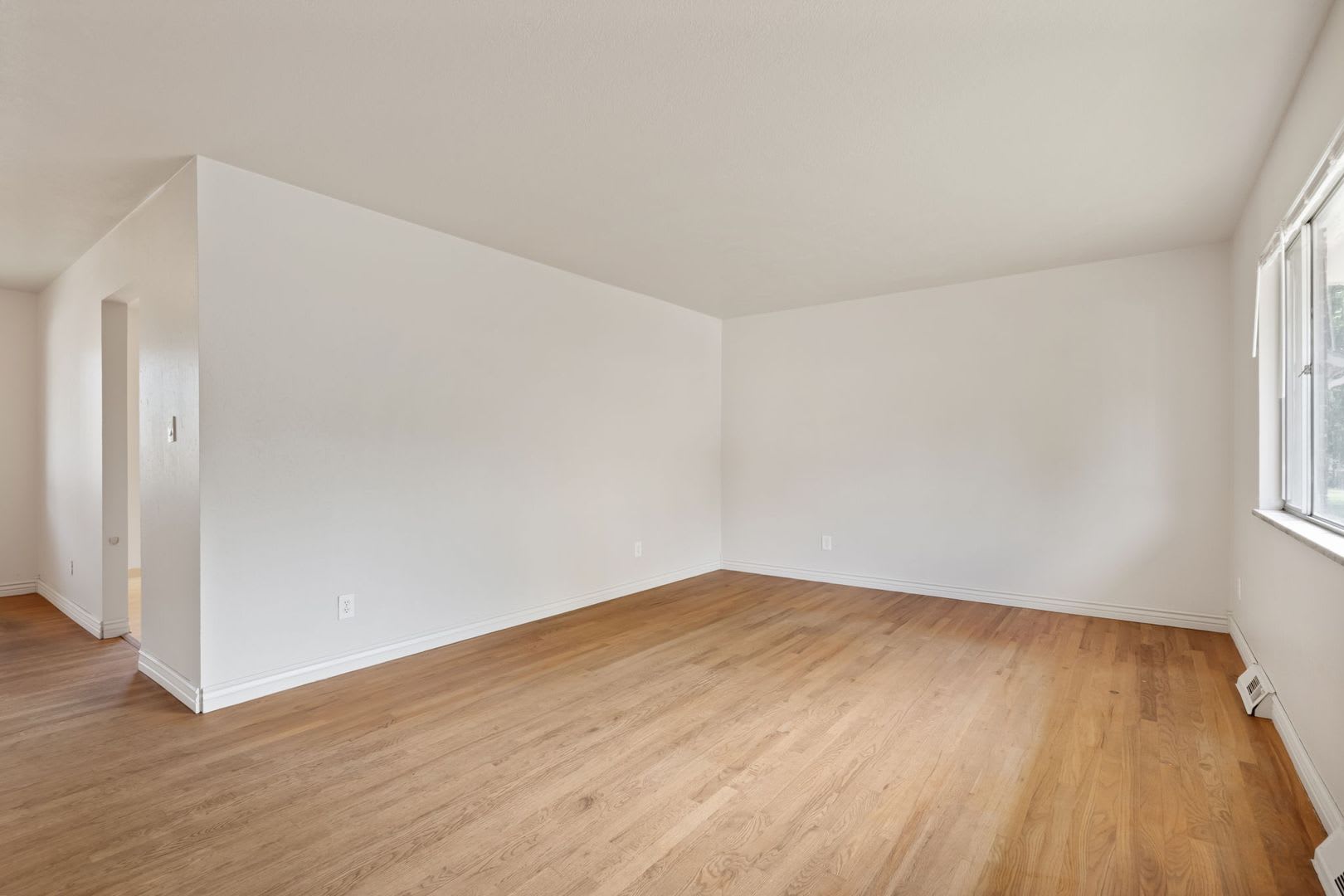 Spacious 5 bedroom home- Central Fort Collins – photo 2