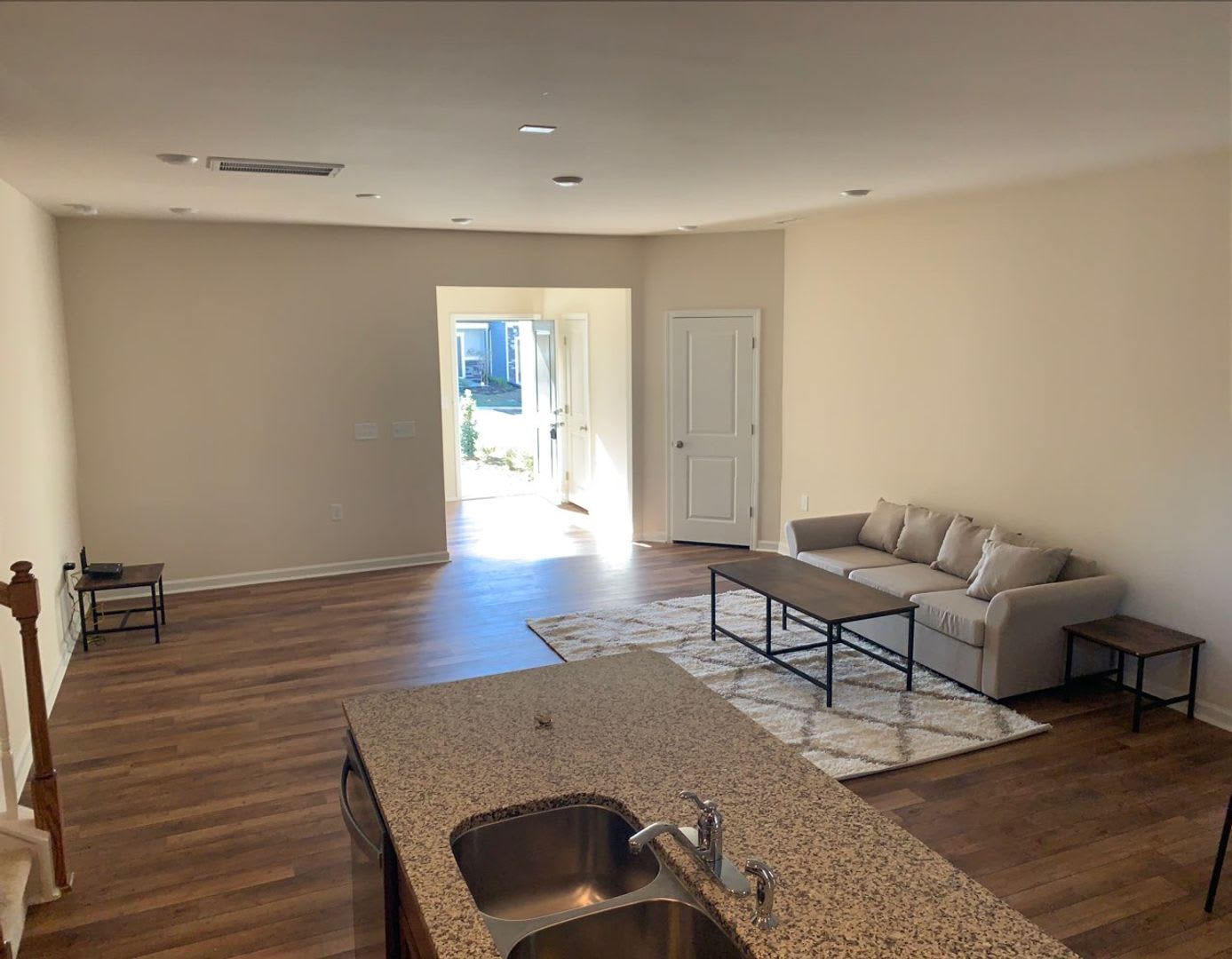 Room in 3 Bedroom Townhome at Whitesell Way – photo 4