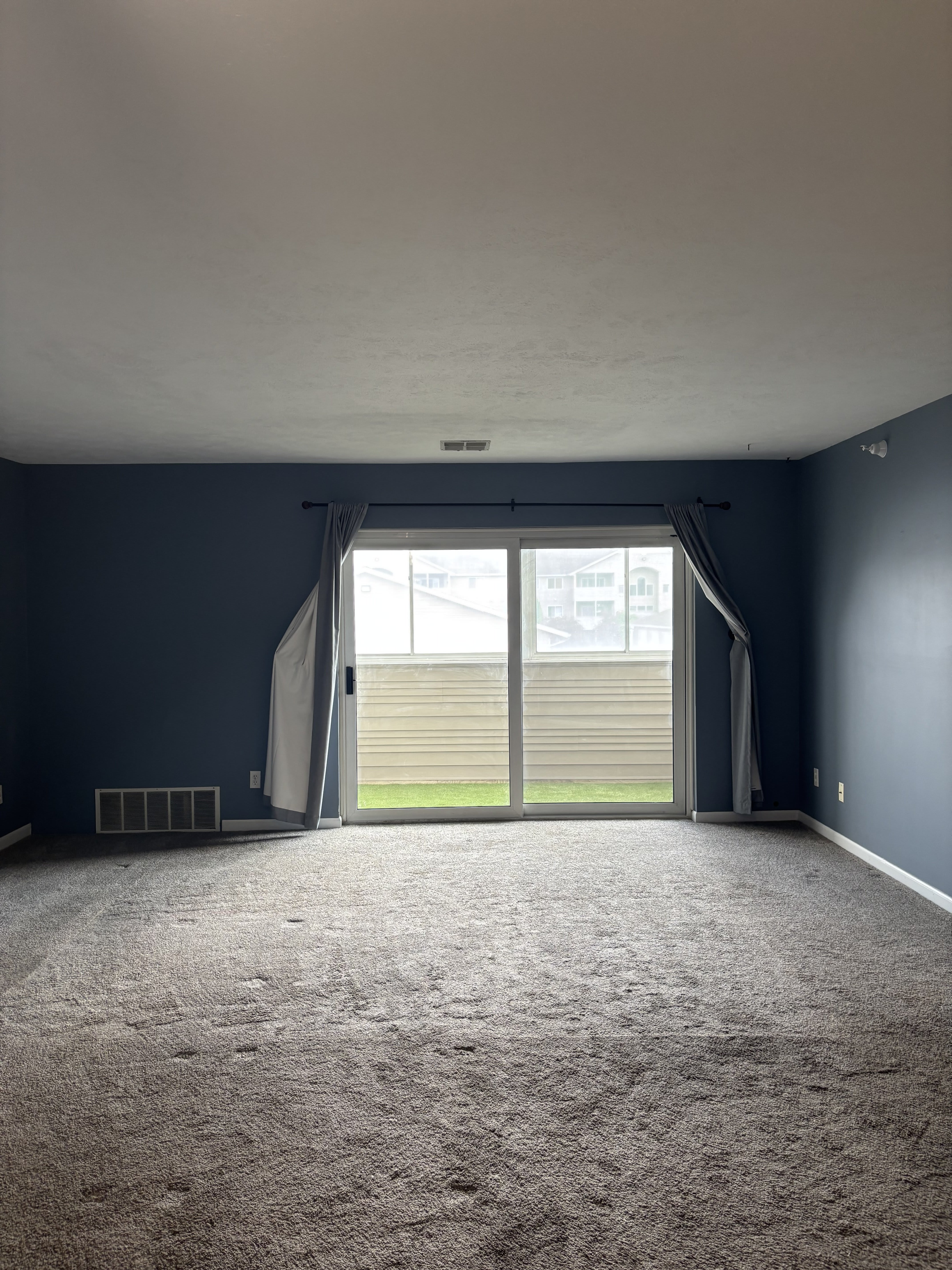 8402 North Jasonville Court Southeast – photo 4