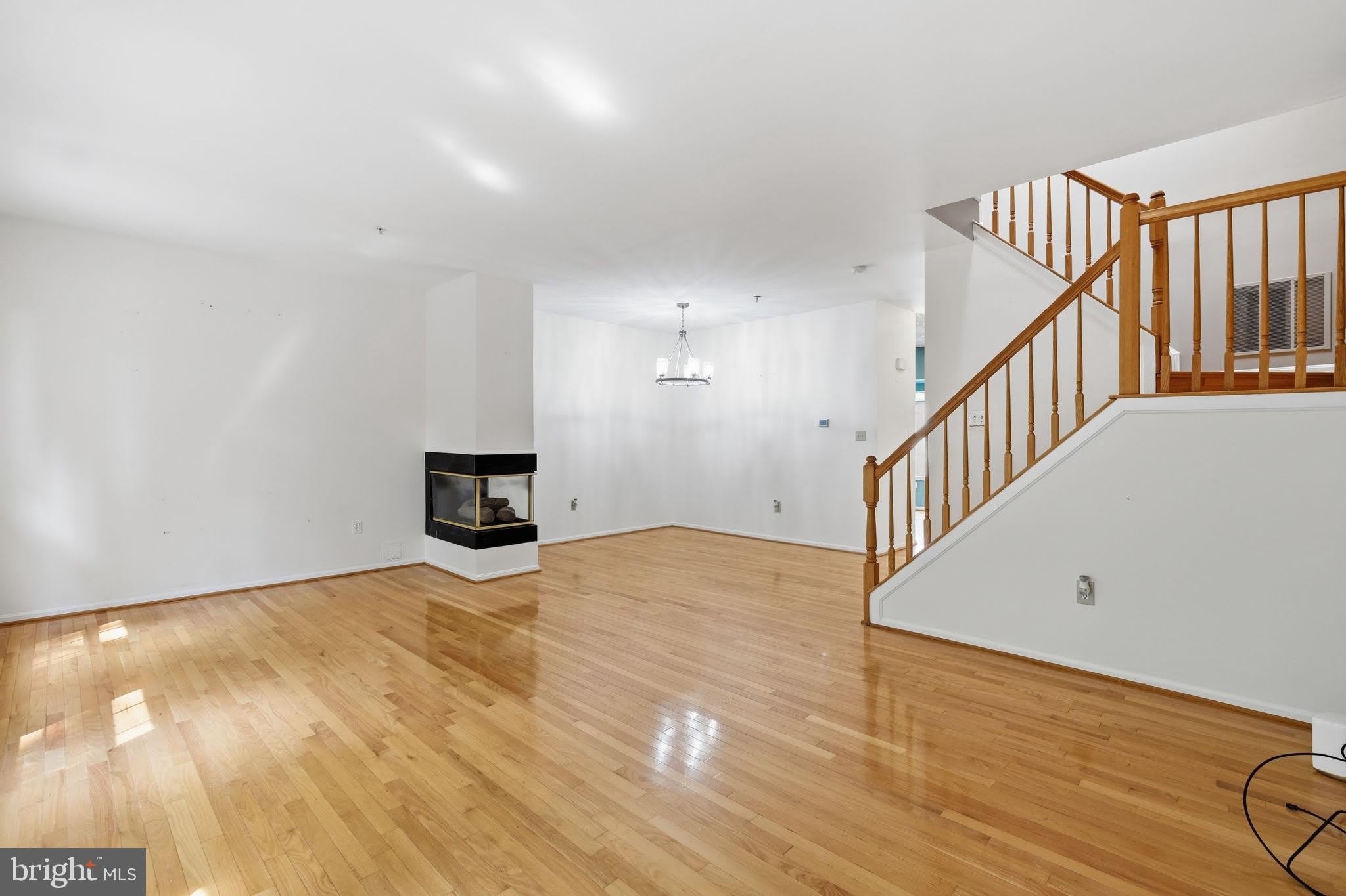 7827 QUILL POINT Drive – photo 4