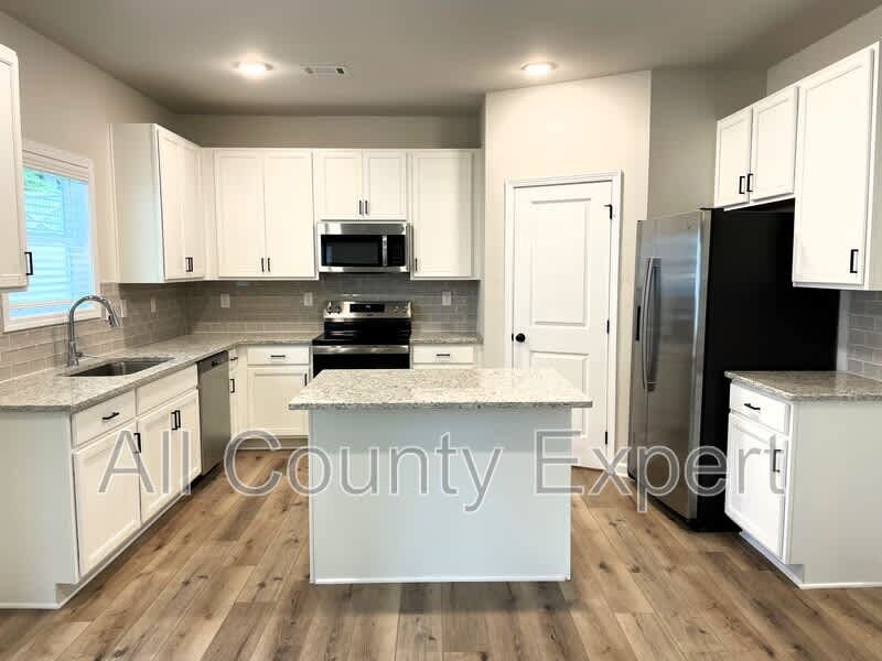 414 Fox Creek Dr – photo 3