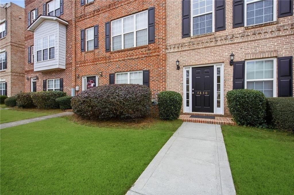 4830 Liberty Plaza – photo 2