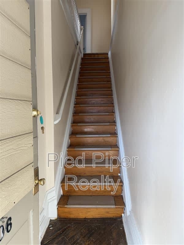 406 E Prospect Terr – photo 2