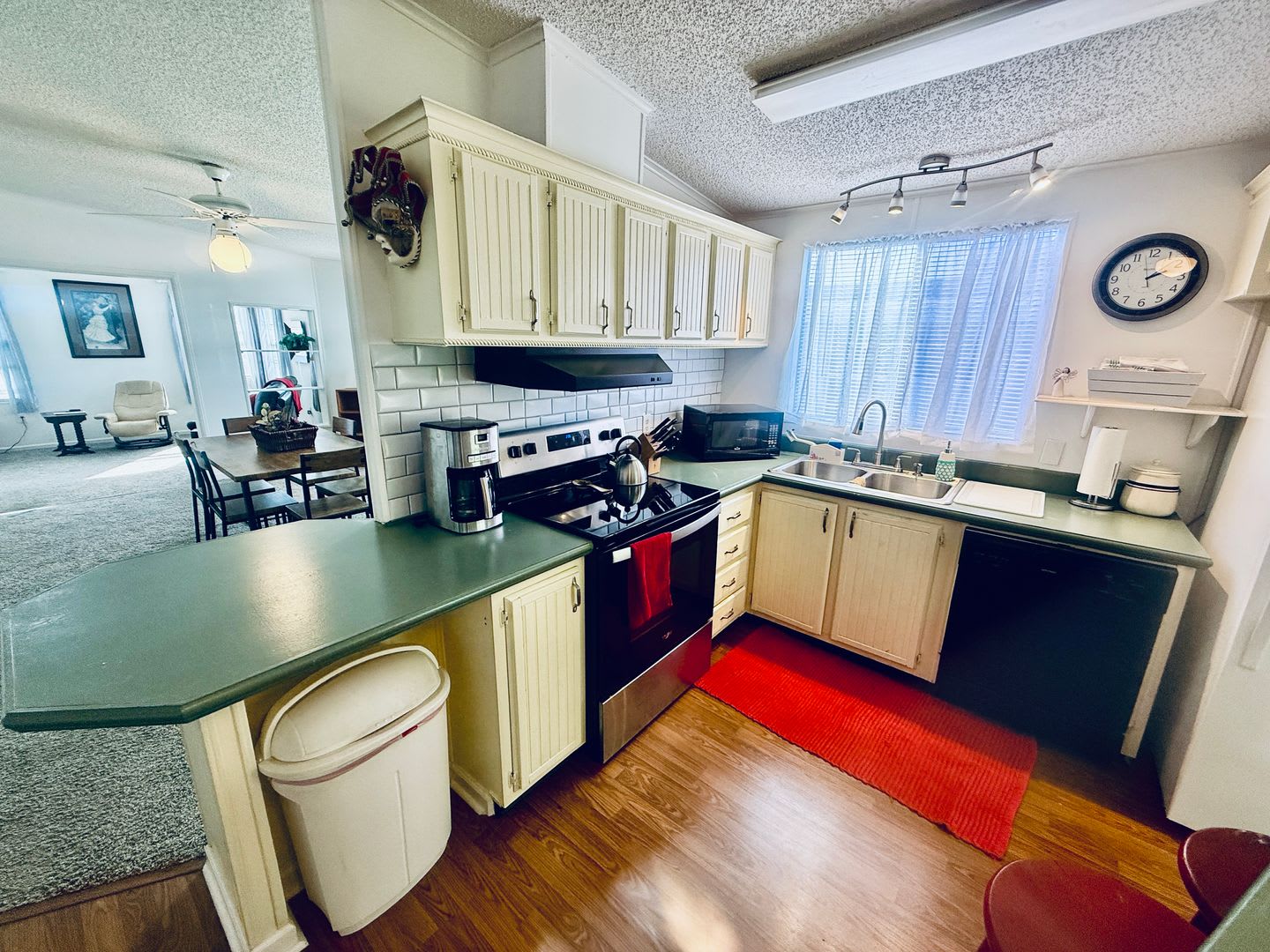 Fully Furnished 2 Bedroom, 2 Bath 55+ Community in Palm Bay Colony – photo 5