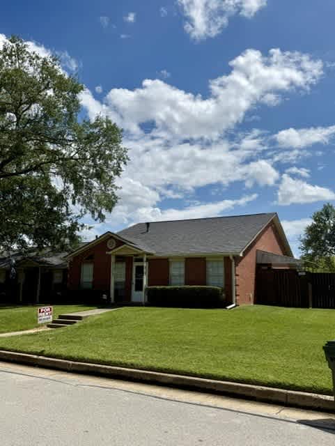 6107 Plantation Dr – photo 1