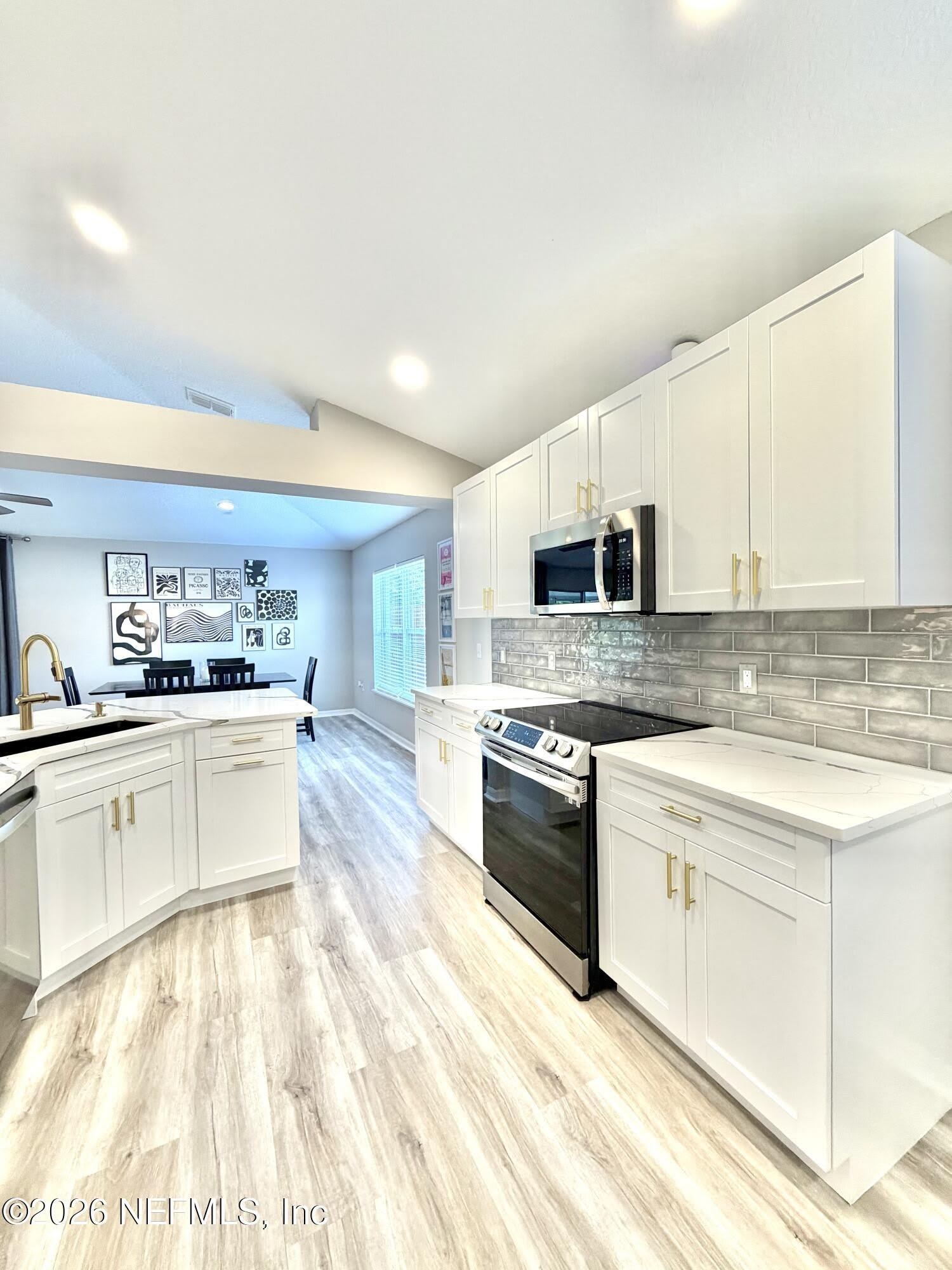 11110 Peerless Lane – photo 4