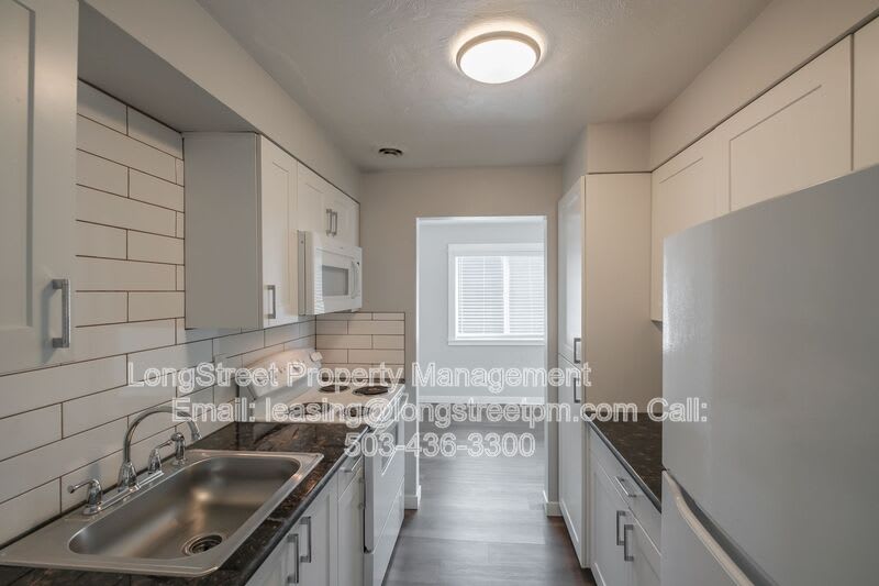 205 6th Ave SE – photo 1