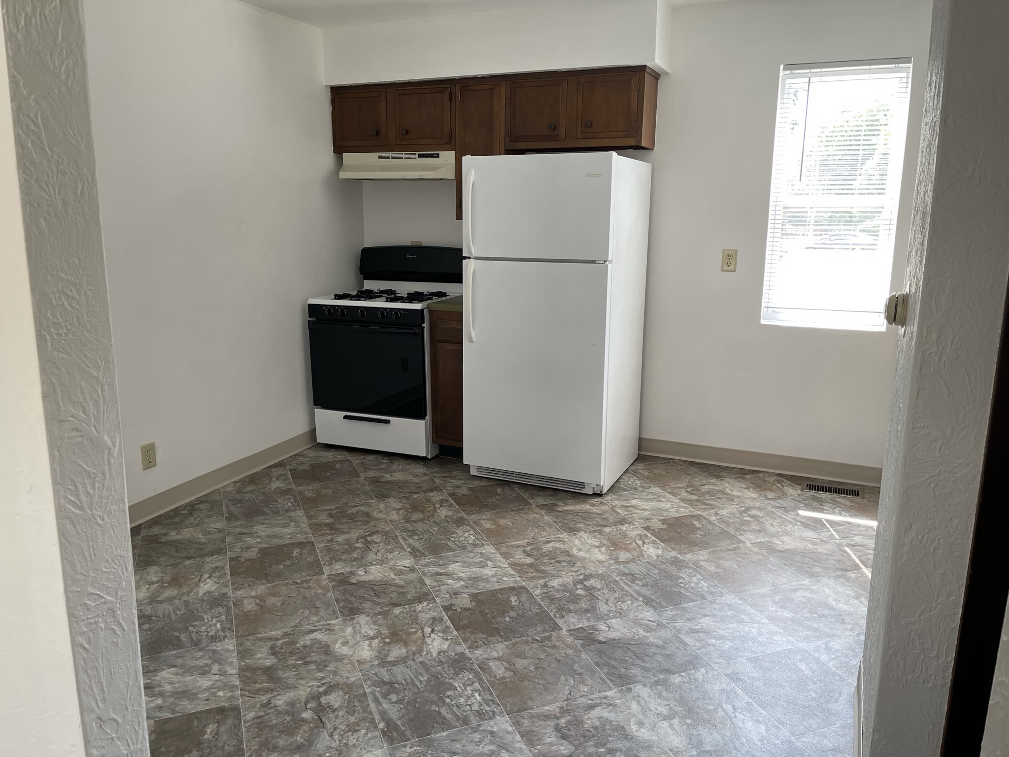 2205 Stoneybrook Rd – photo 5