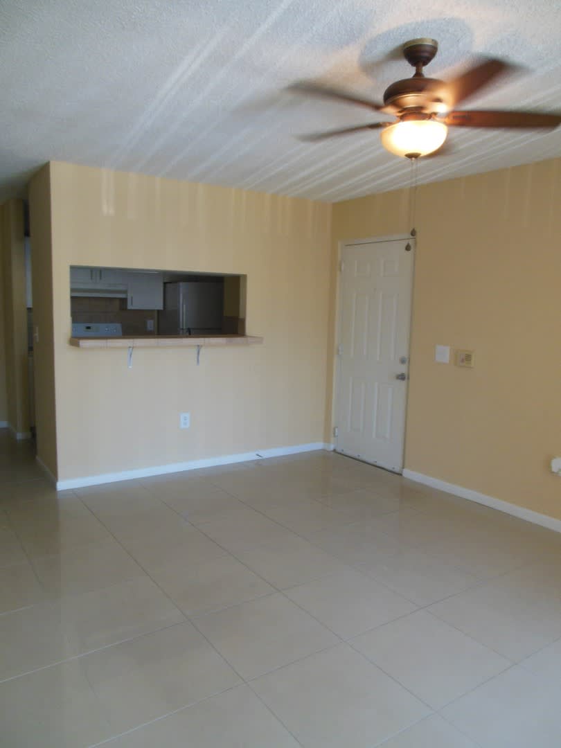 One Bedroom One Bathroom With W D – photo 2