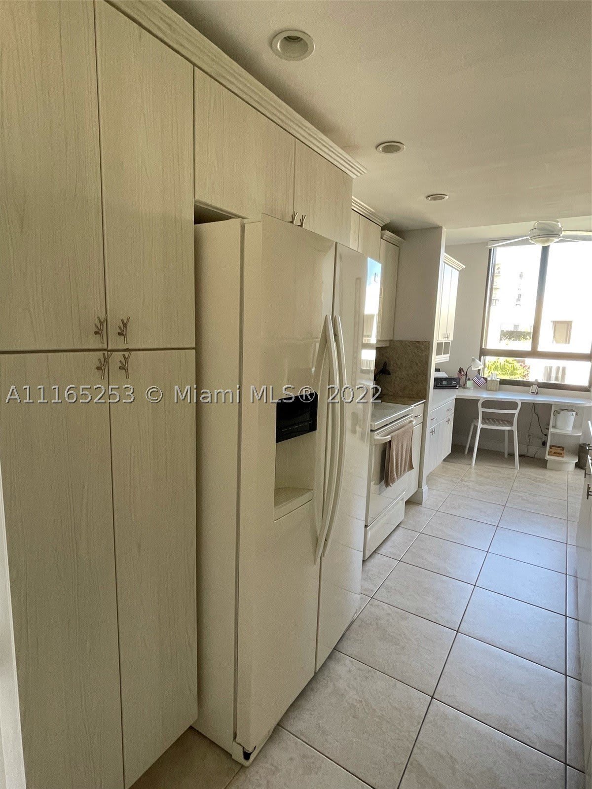 101 Crandon Blvd – photo 2
