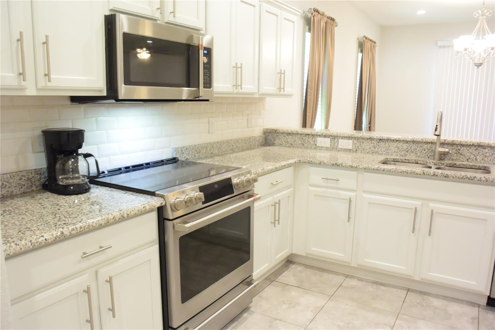 1213 GRANTHAM Drive – photo 2
