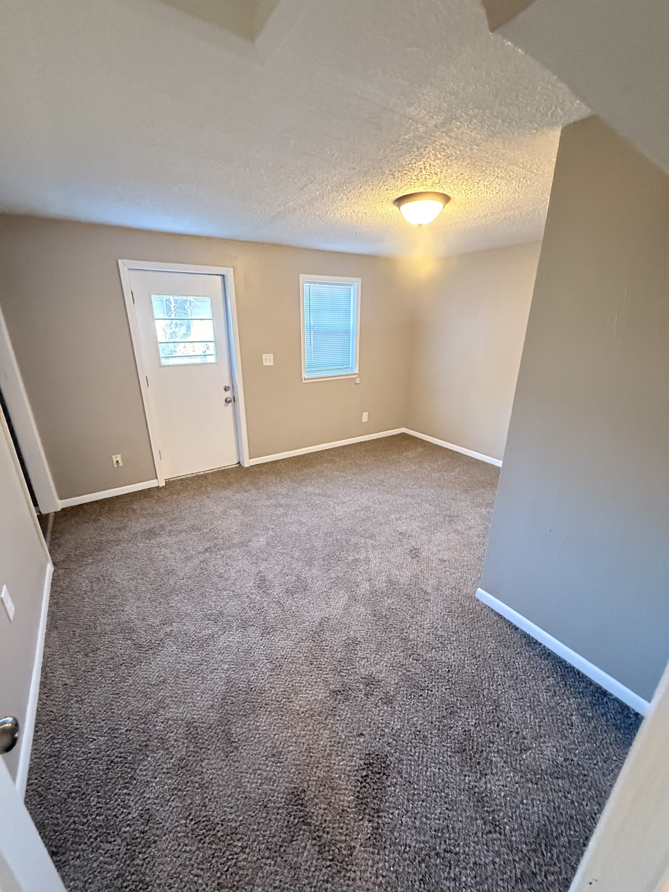 2703 Hull Avenue – photo 5