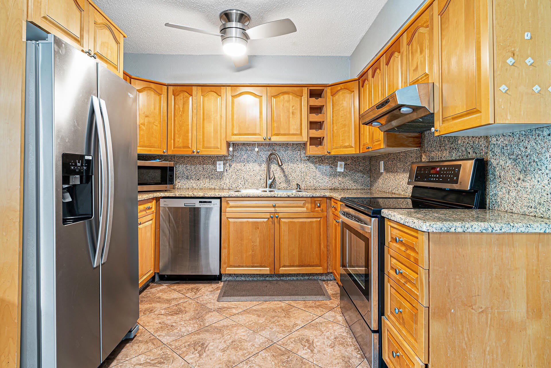 2722 Peer Lane – photo 1