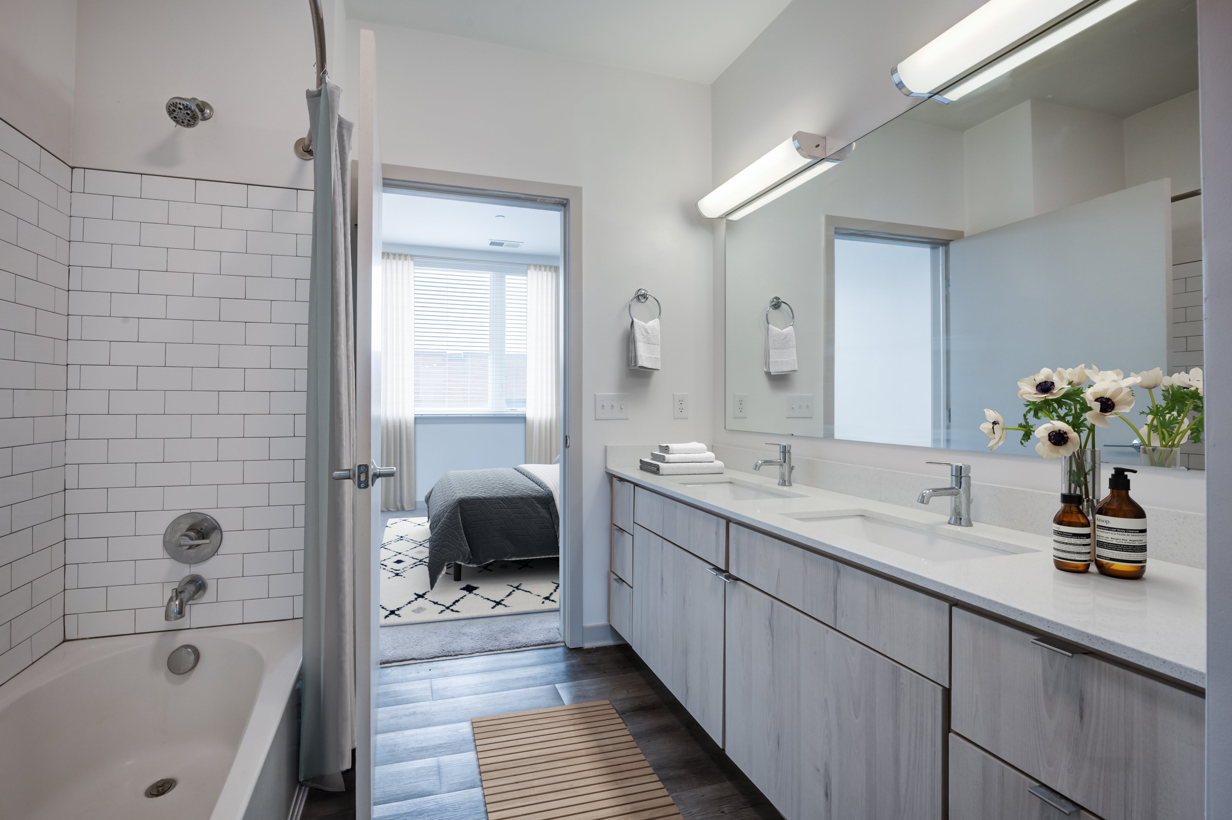 747 Apartments – photo 4