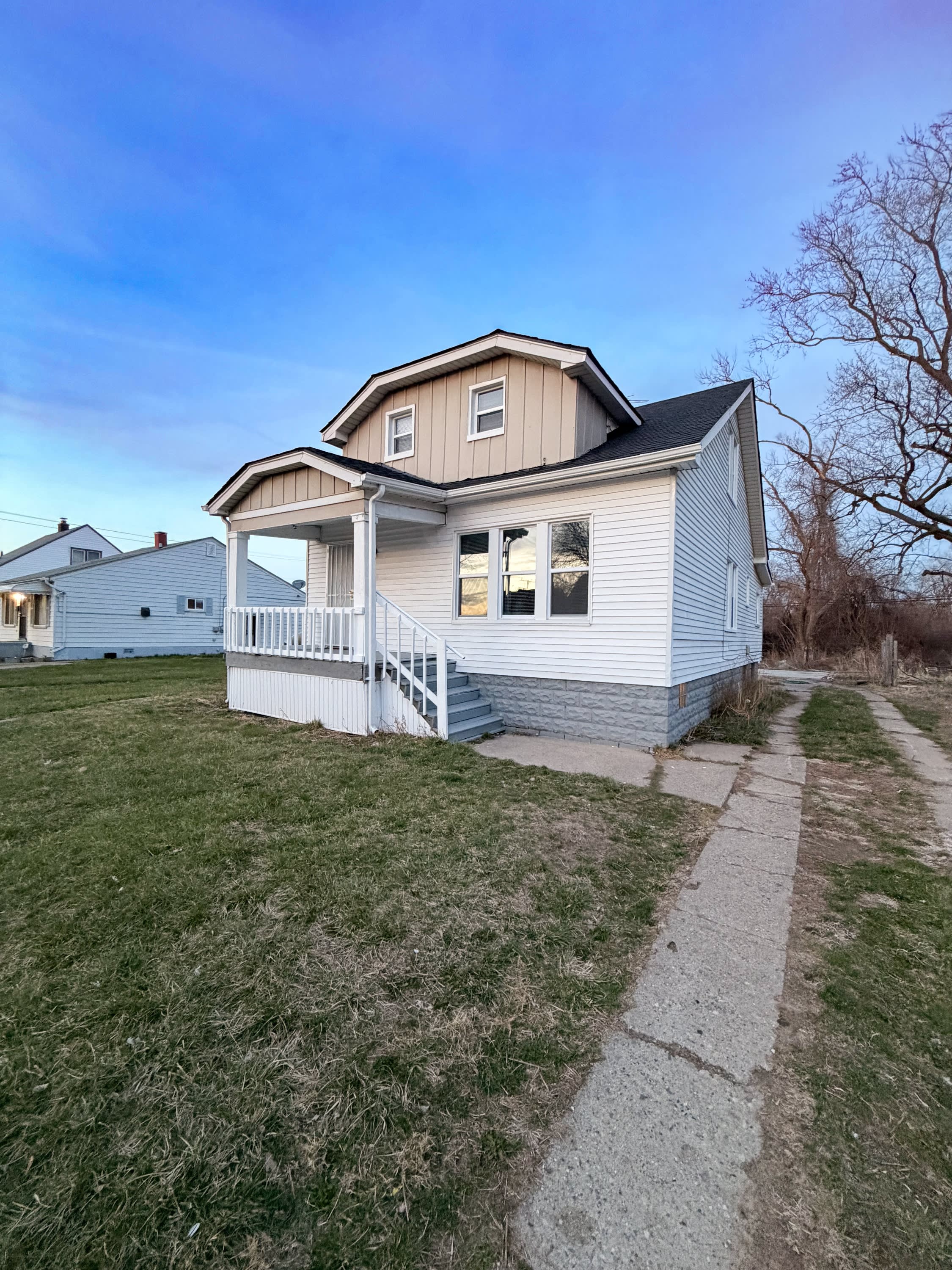 19010 Riverview Street – photo 3