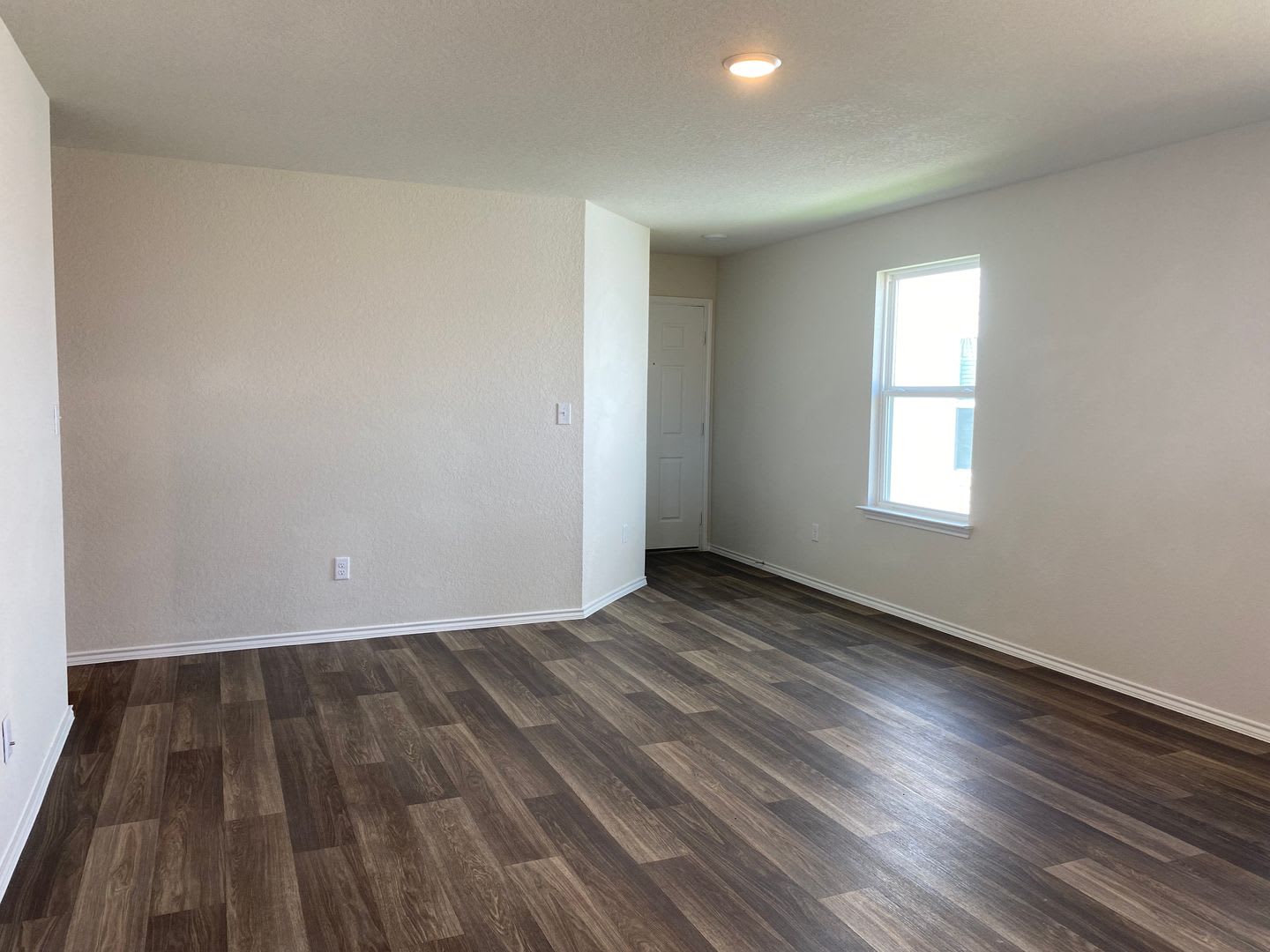 Welcome home to 6231 Windy Green! – photo 5