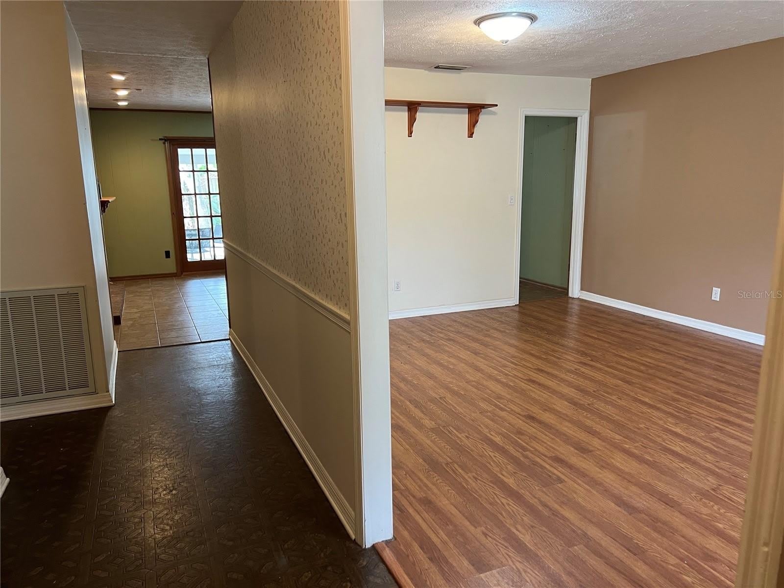 7803 N WHITTIER Street – photo 3