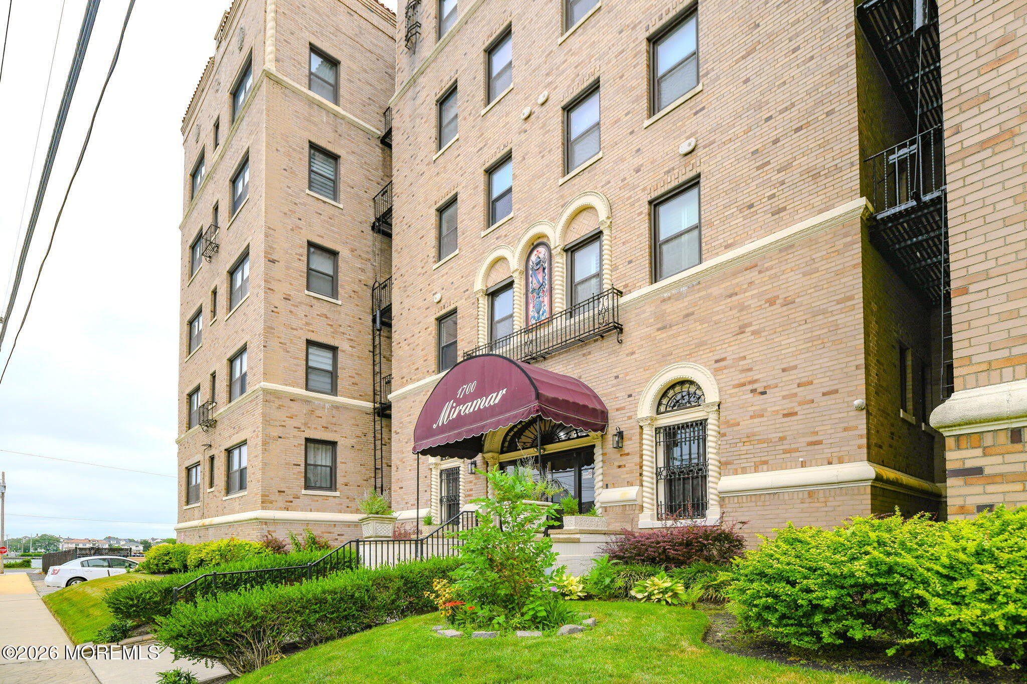 1700 Webb Street – photo 3