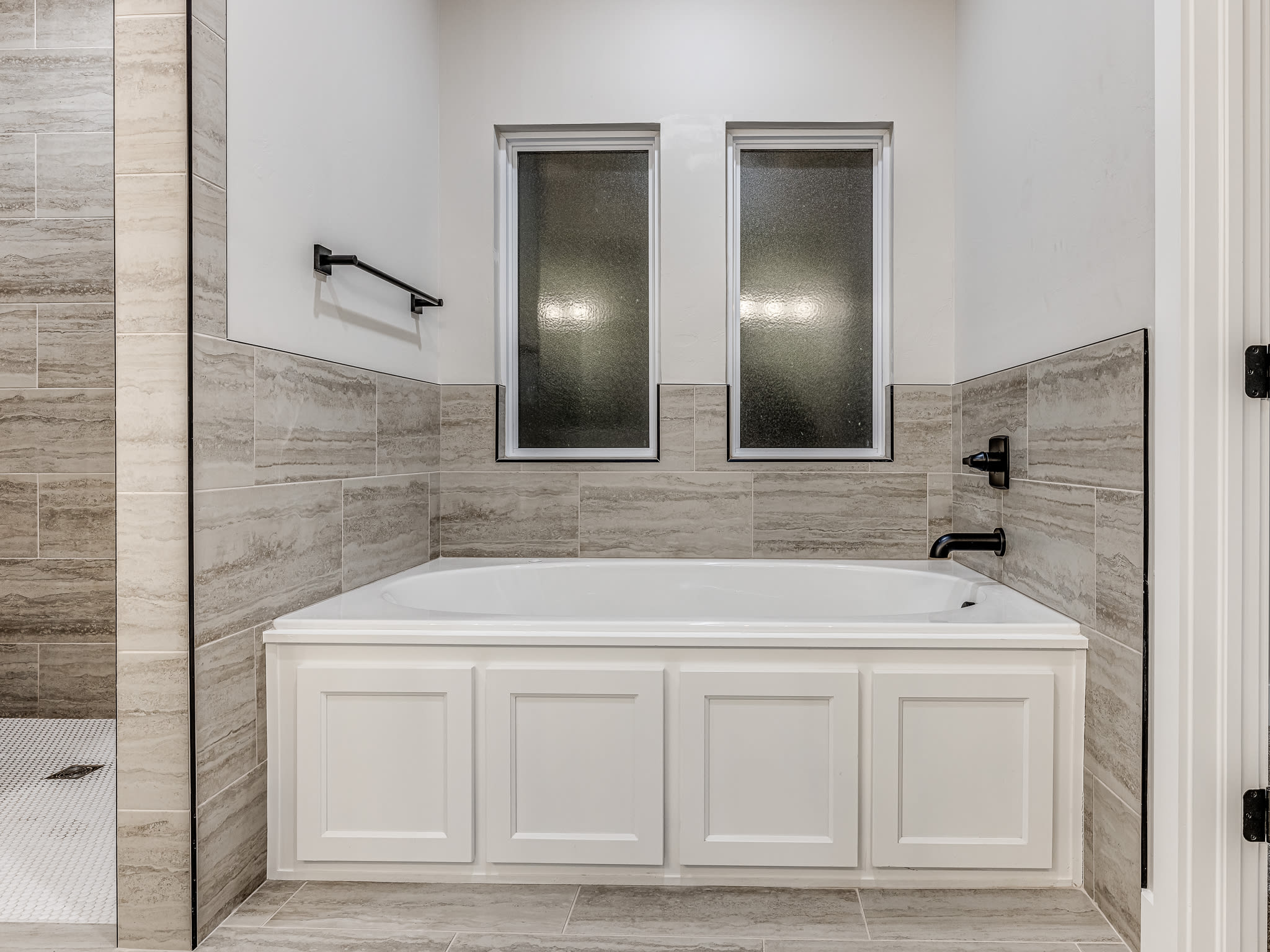 8225 Jenny Lane – photo 5