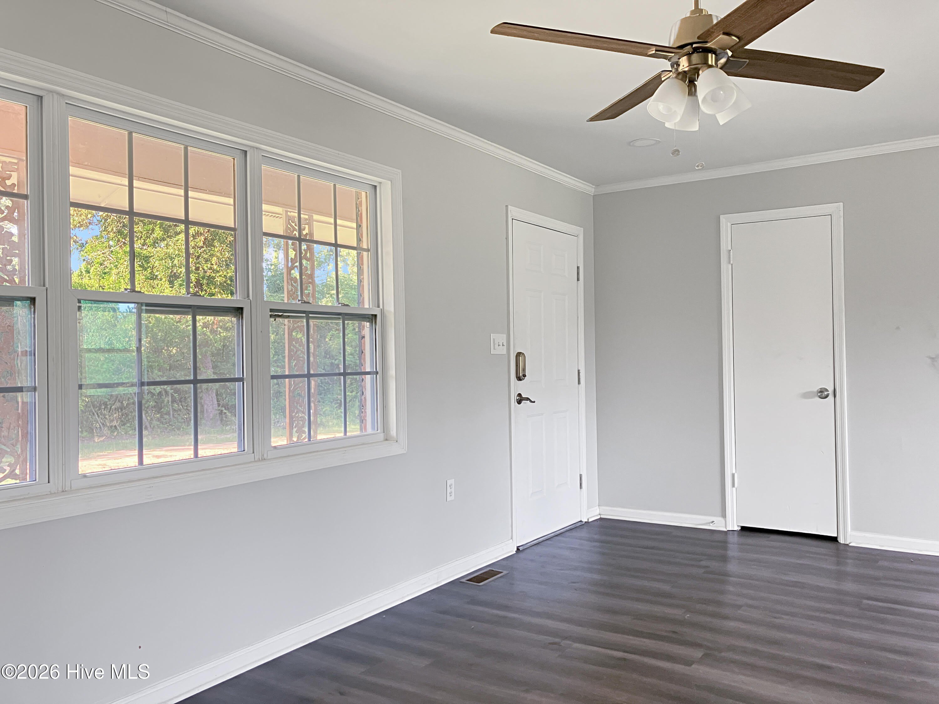 500 Wilkins Road – photo 4