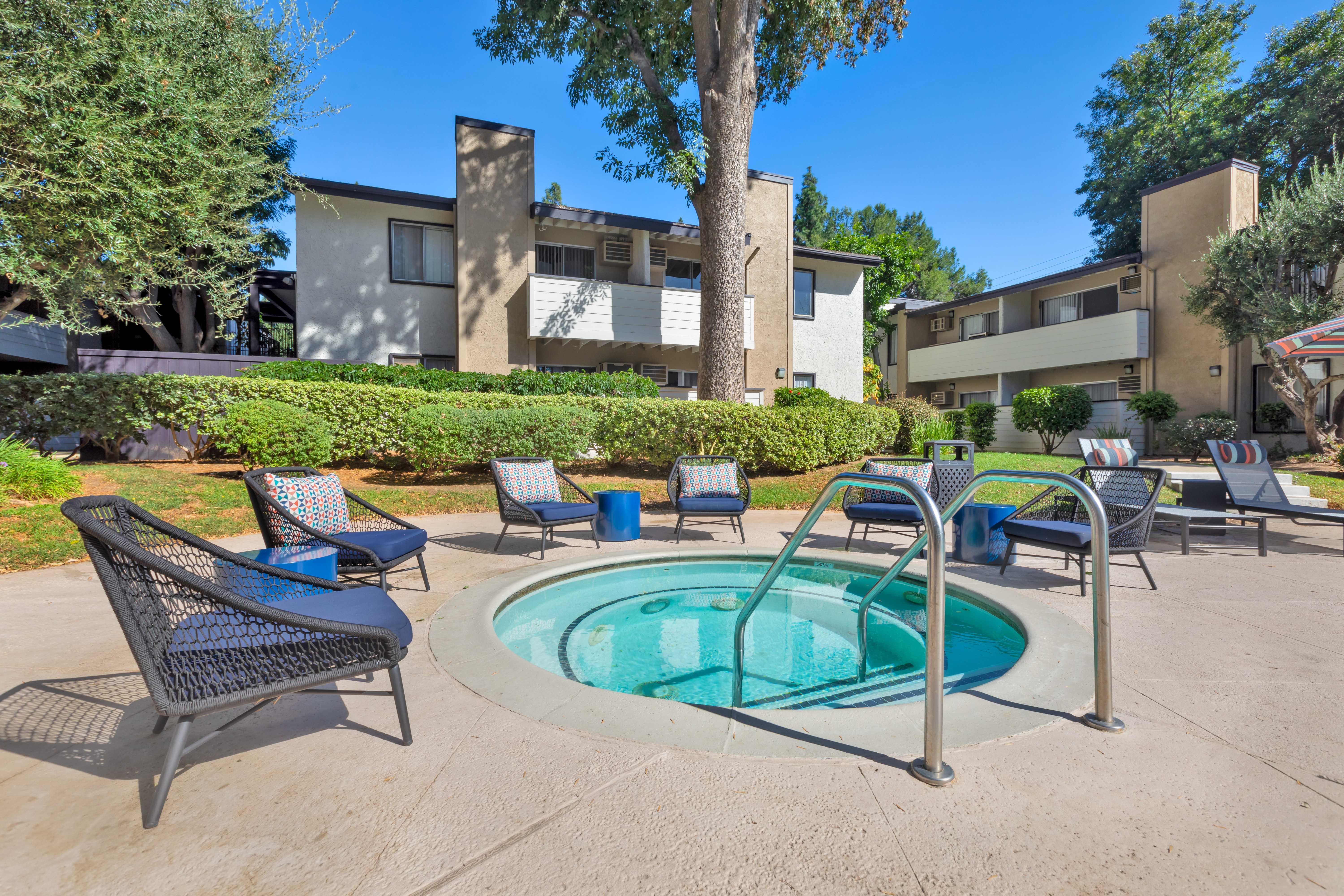 Chatsworth Pointe – photo 3