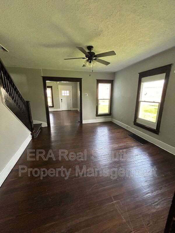 1225 Woodside Boulevard – photo 3