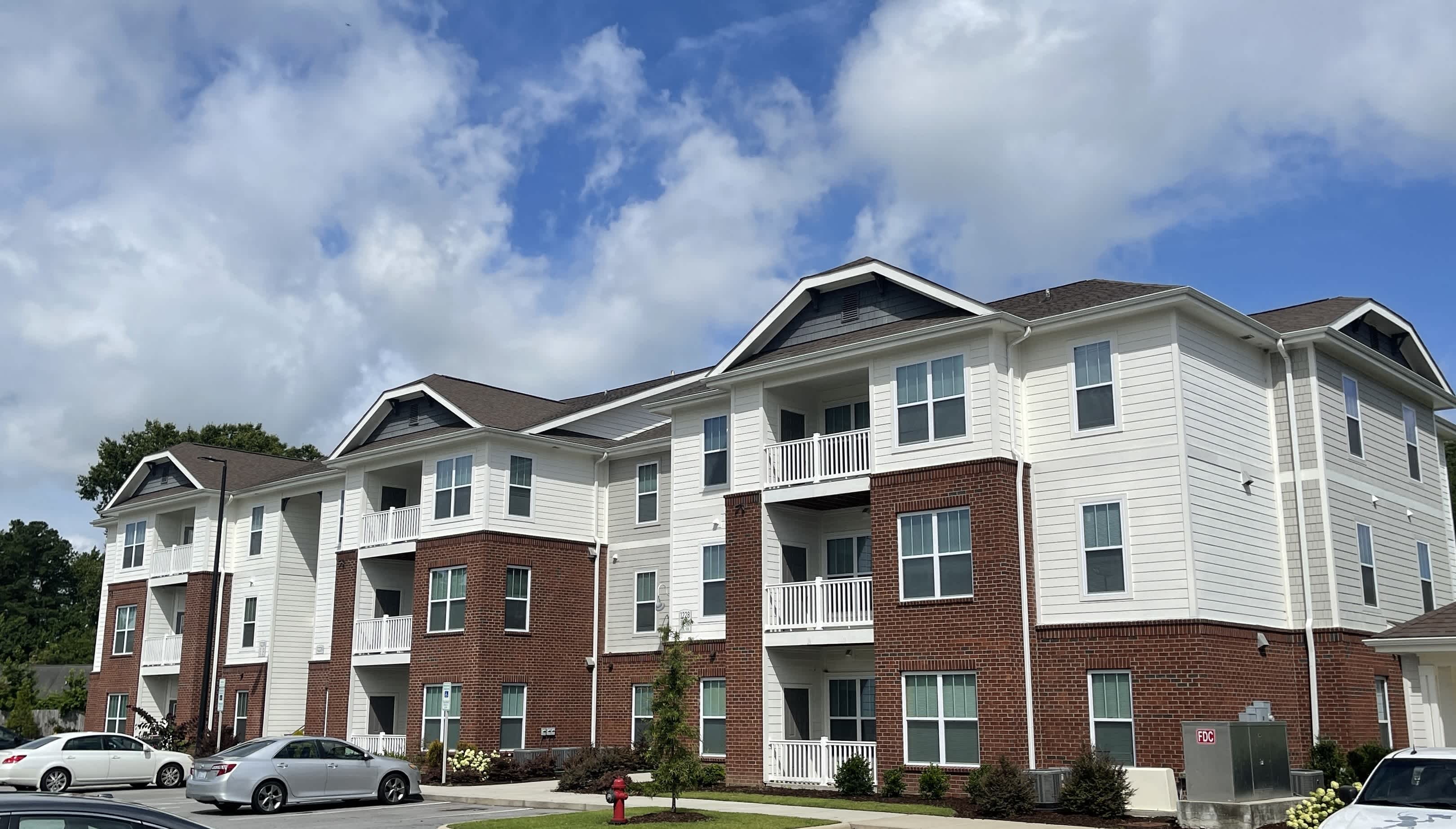 302 Millbrook Street – photo 4