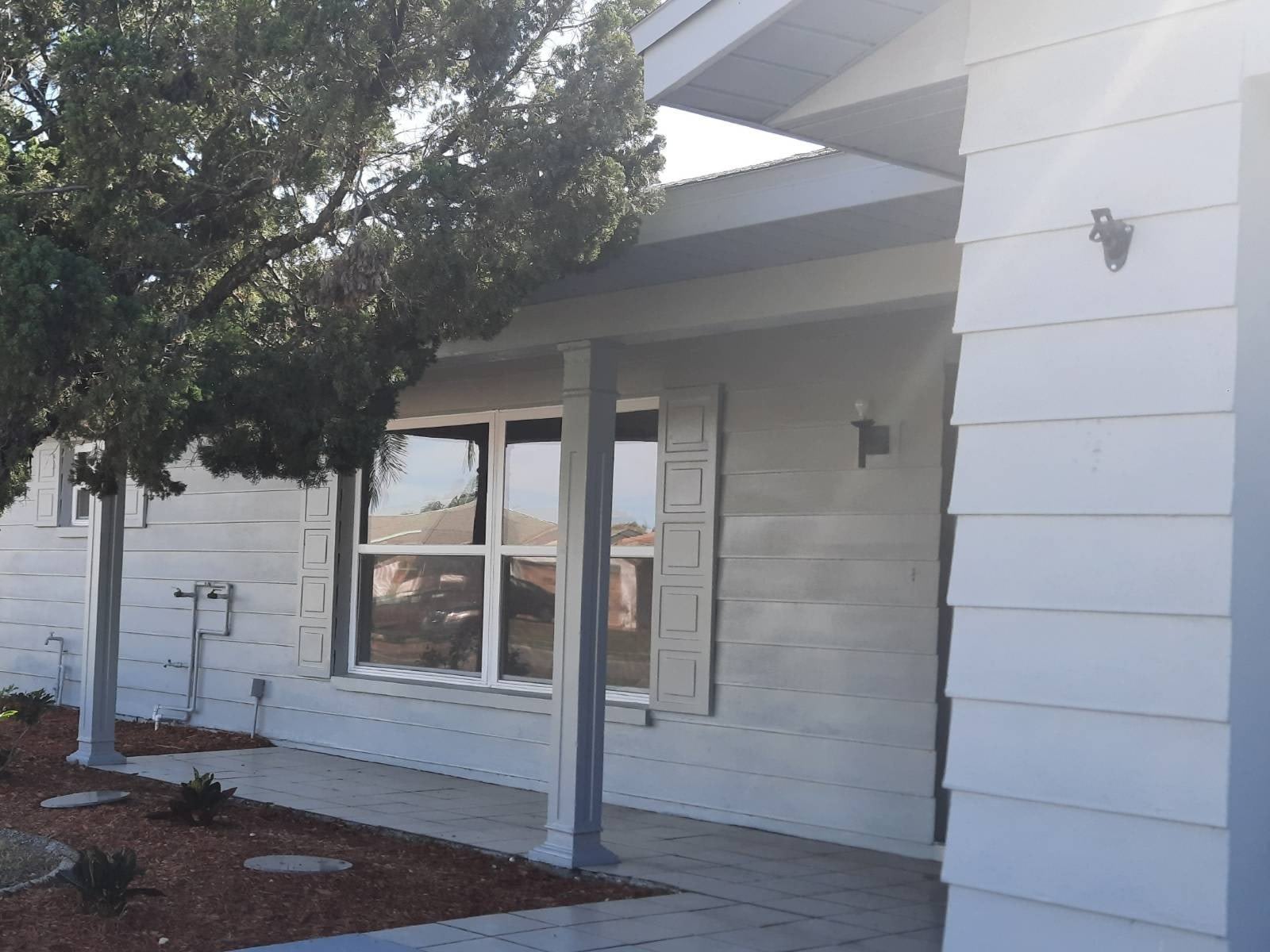 738 Flamingo Dr – photo 3