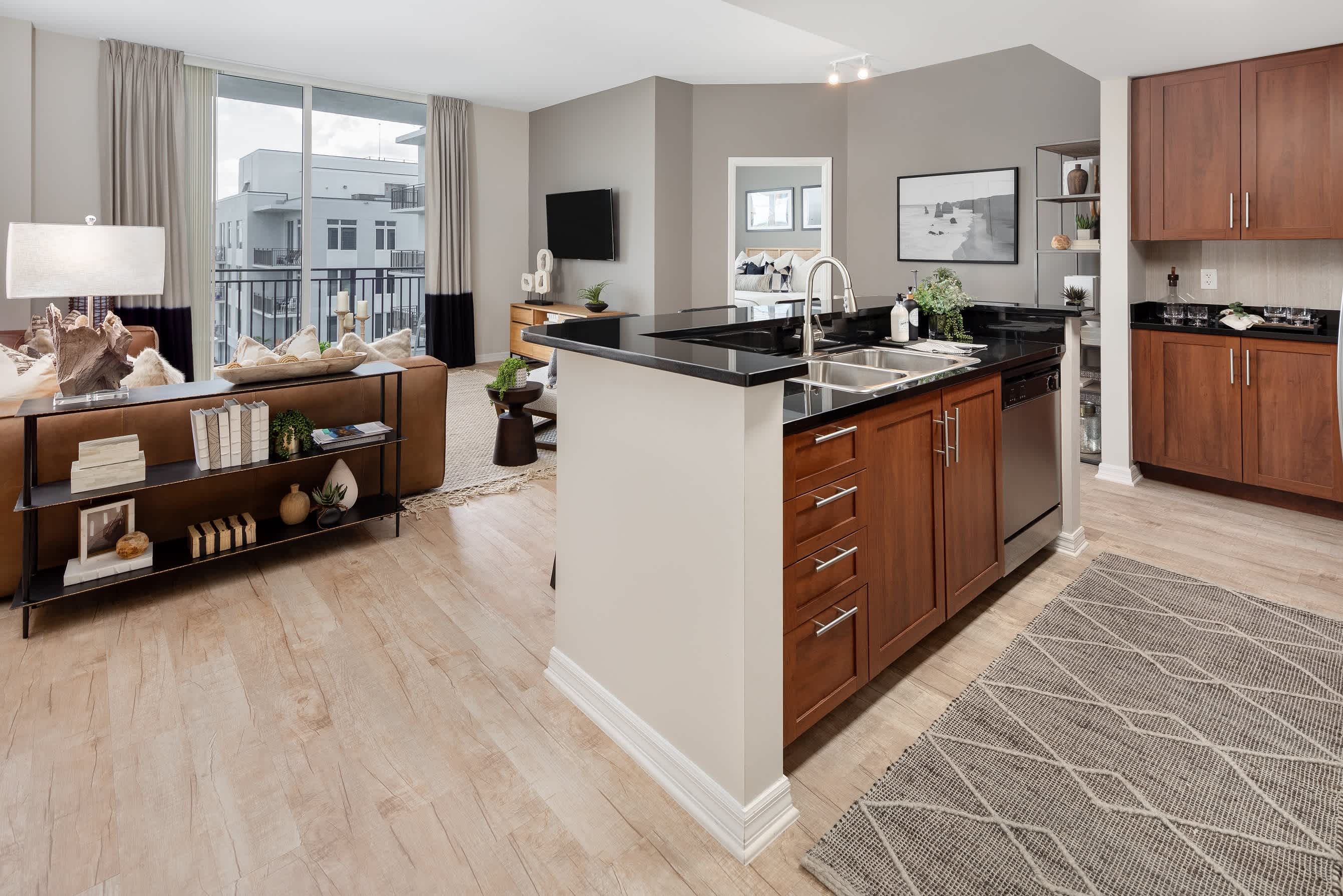 Midtown 24 Apartments – photo 1