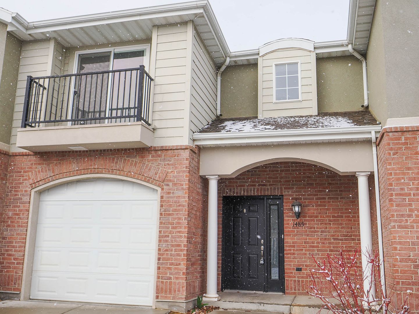 Beautiful Saratoga Springs Townhome For Rent – photo 1