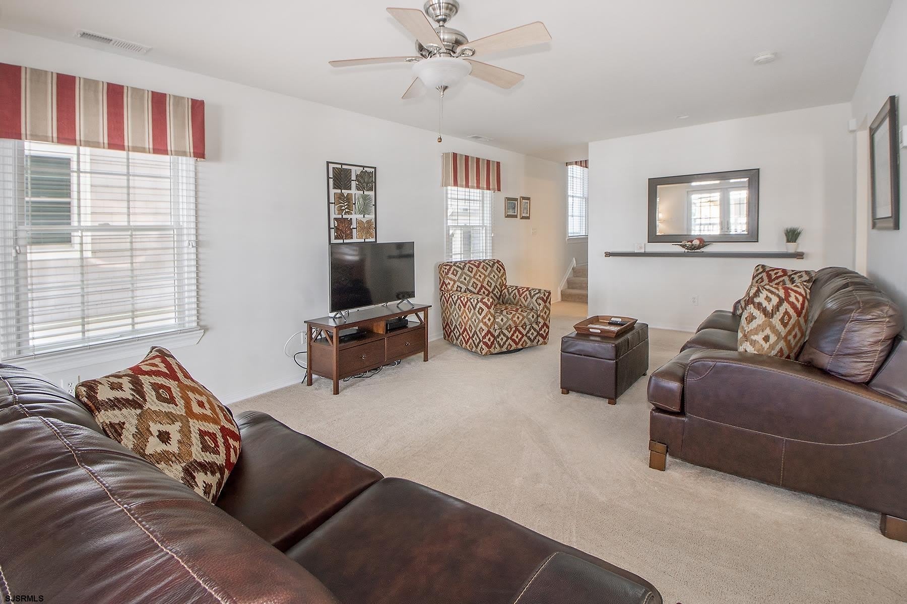 18 N Adams Avenue – photo 4