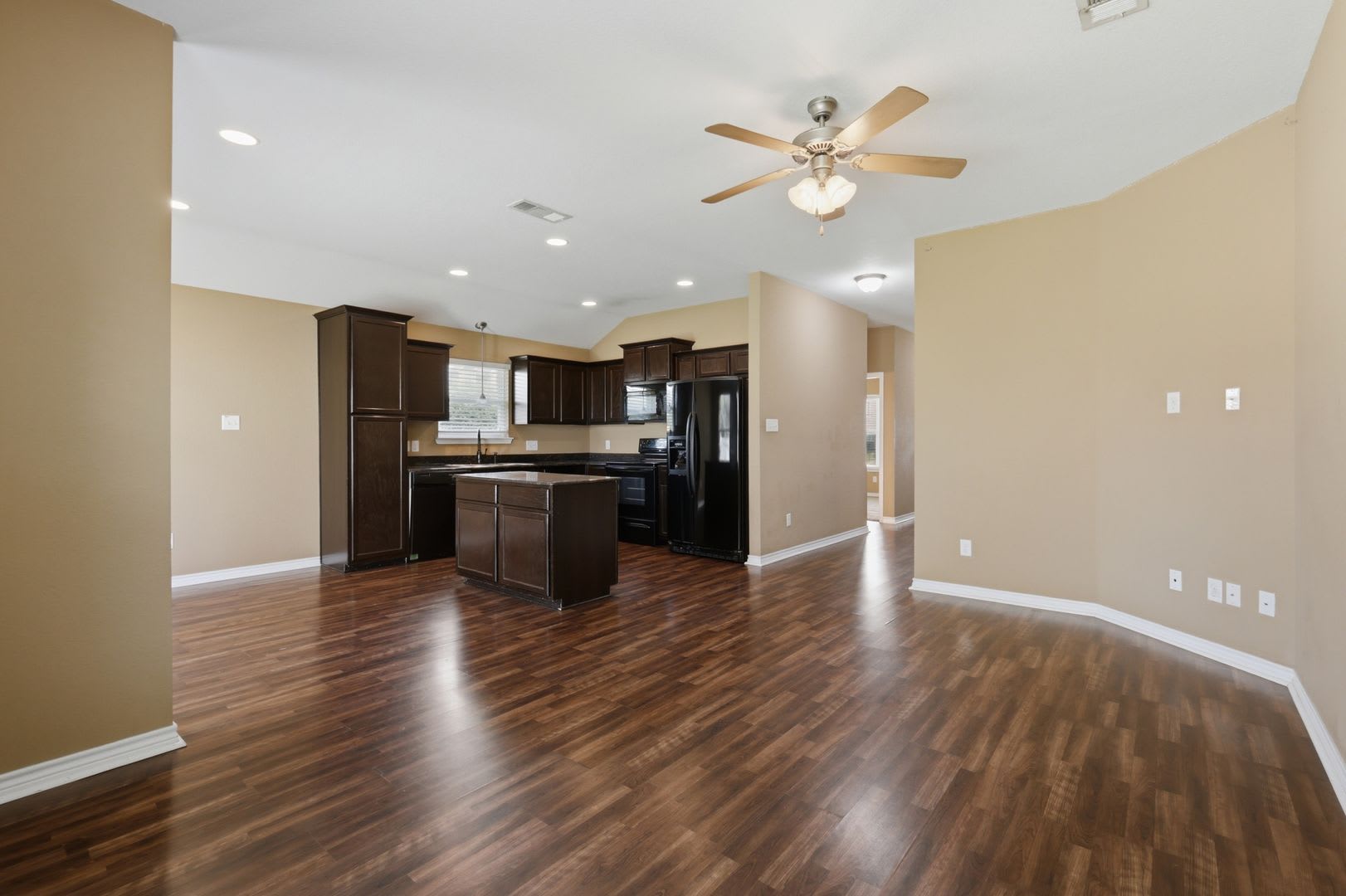 Spacious 3 2 Available For Lease In Bryan College Station – photo 4